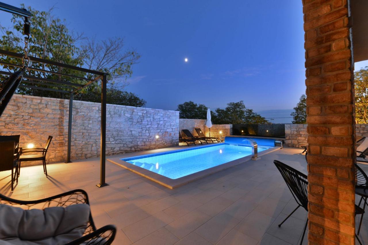 Stone Villa Didovi Snovi With Heated Pool Lisane Ostrovicke Zewnętrze zdjęcie