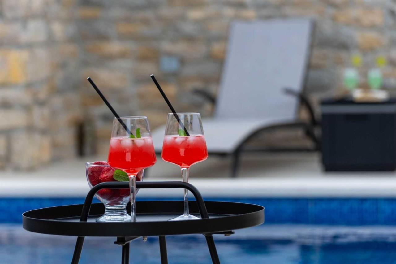 Stone Villa Didovi Snovi With Heated Pool Lisane Ostrovicke Zewnętrze zdjęcie
